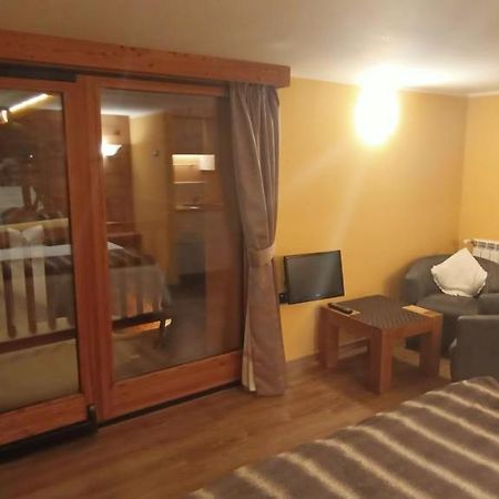 Chalet Alpina Hotel & Apartments Ла-Тюйль Экстерьер фото