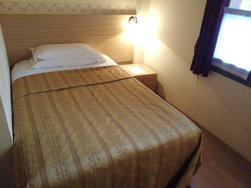 Chalet Alpina Hotel & Apartments Ла-Тюйль Экстерьер фото