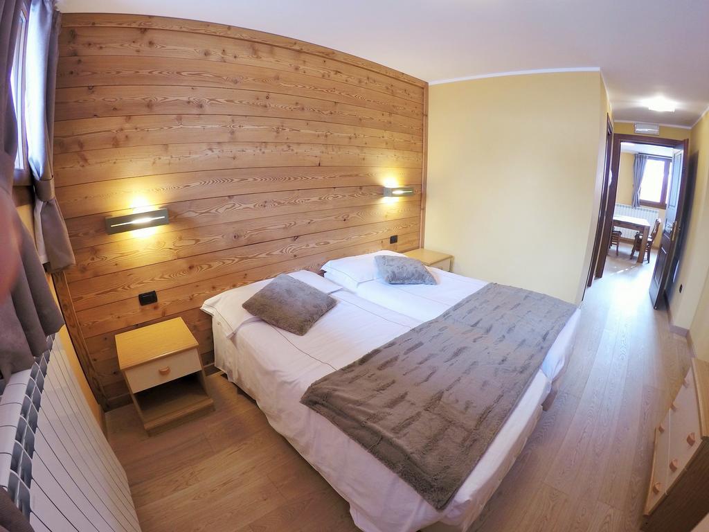 Chalet Alpina Hotel & Apartments Ла-Тюйль Экстерьер фото