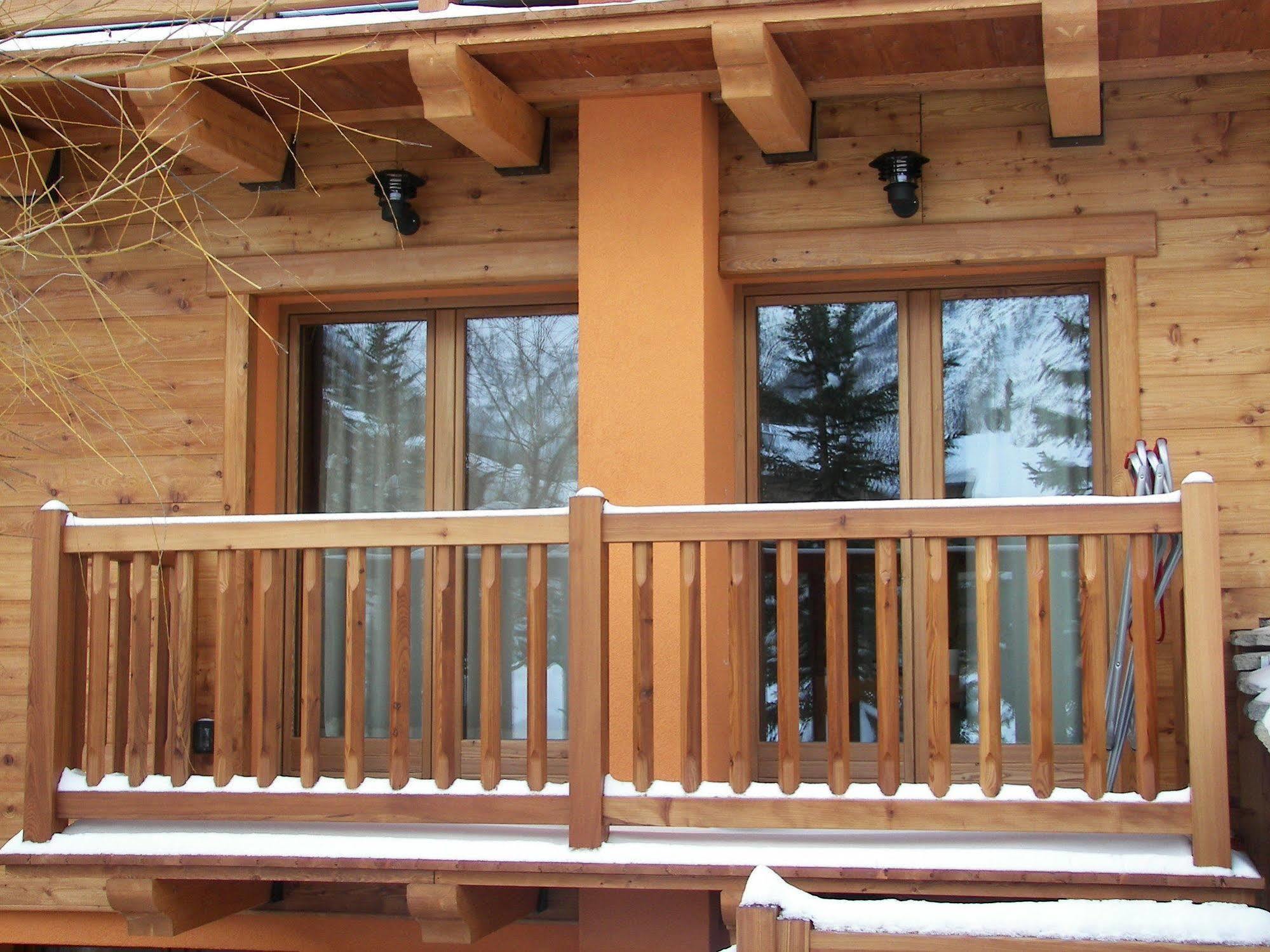 Chalet Alpina Hotel & Apartments Ла-Тюйль Экстерьер фото